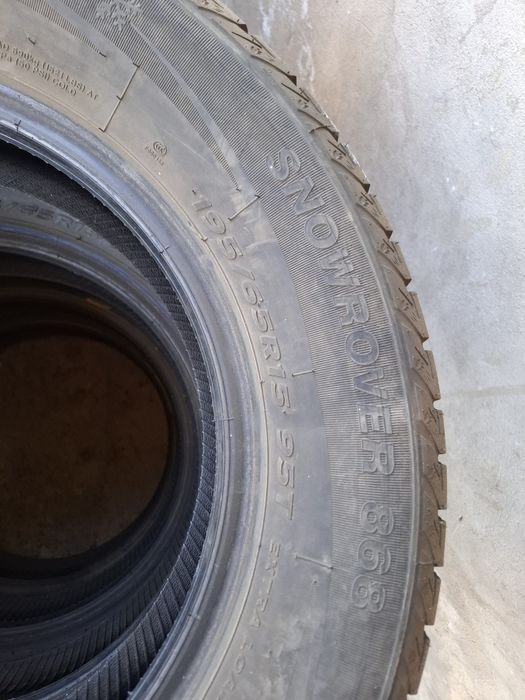 Шины зимние в хорошем сост