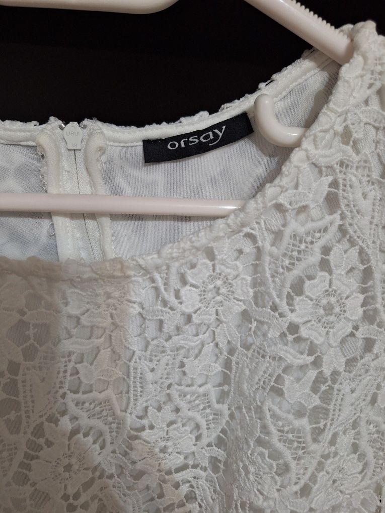 Rochie alba de dantela
