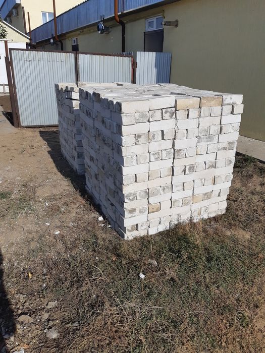 Продам кирпичи, бу.