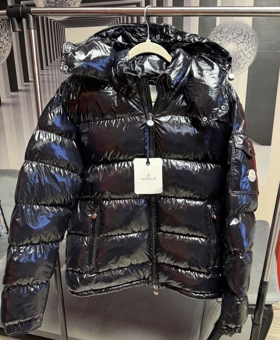 Нов модел якета Moncler