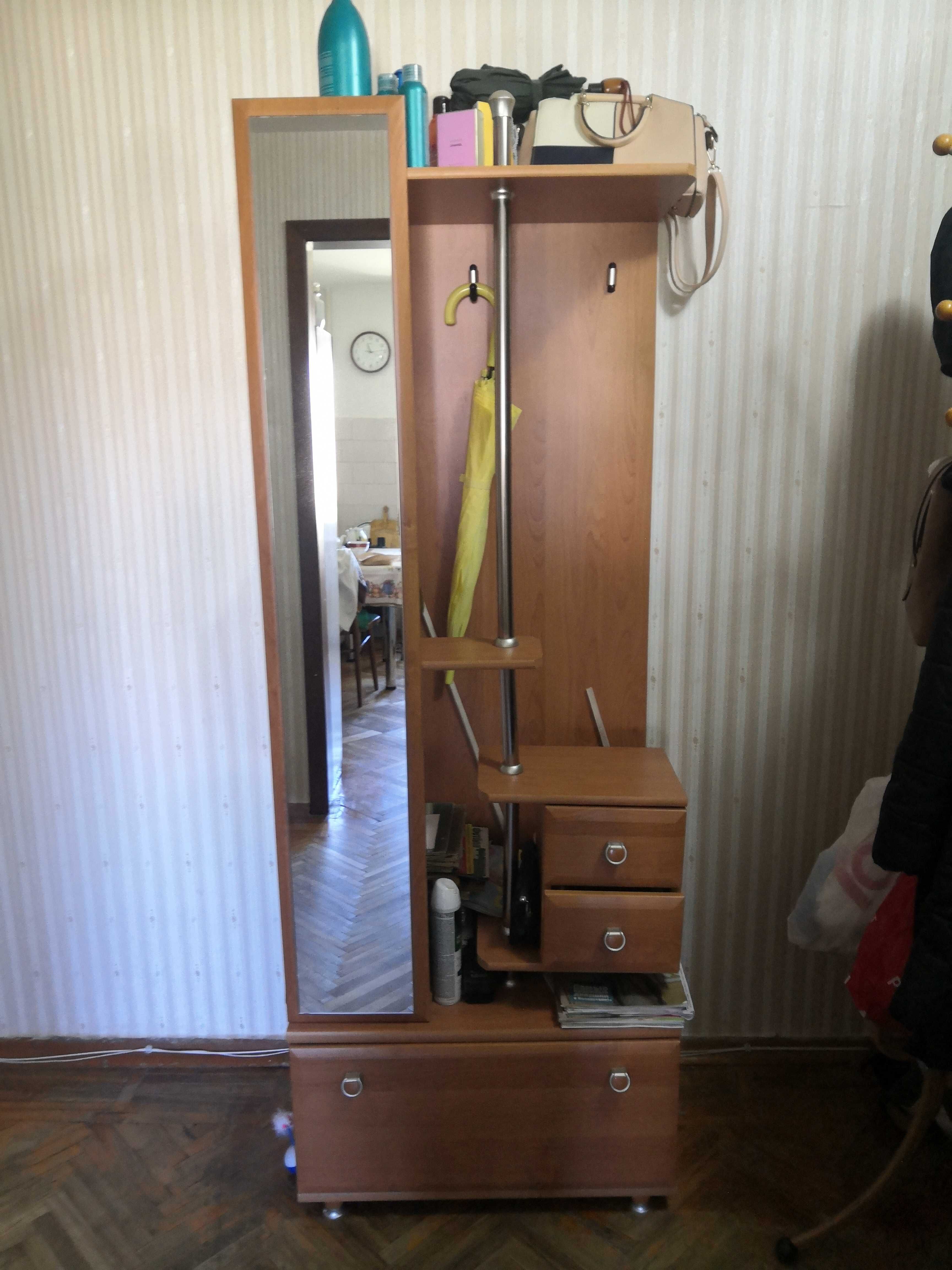 Шкаф для прихожей