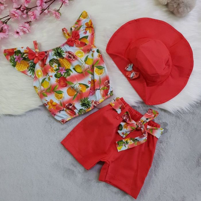 Compleu fetite cu palariuta