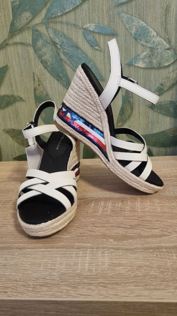 Sandale Tommy Hilfiger mar.38