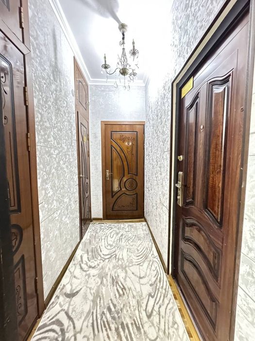 Чиланзар -18 квартал.Евро 2в3-х комнатная. Ор-р 50/50 мойка.