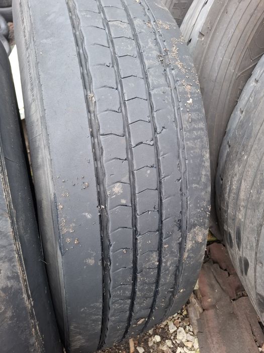 Vand 2 anvelope 315 80 22.5 michelin de direcție bune fara defecte