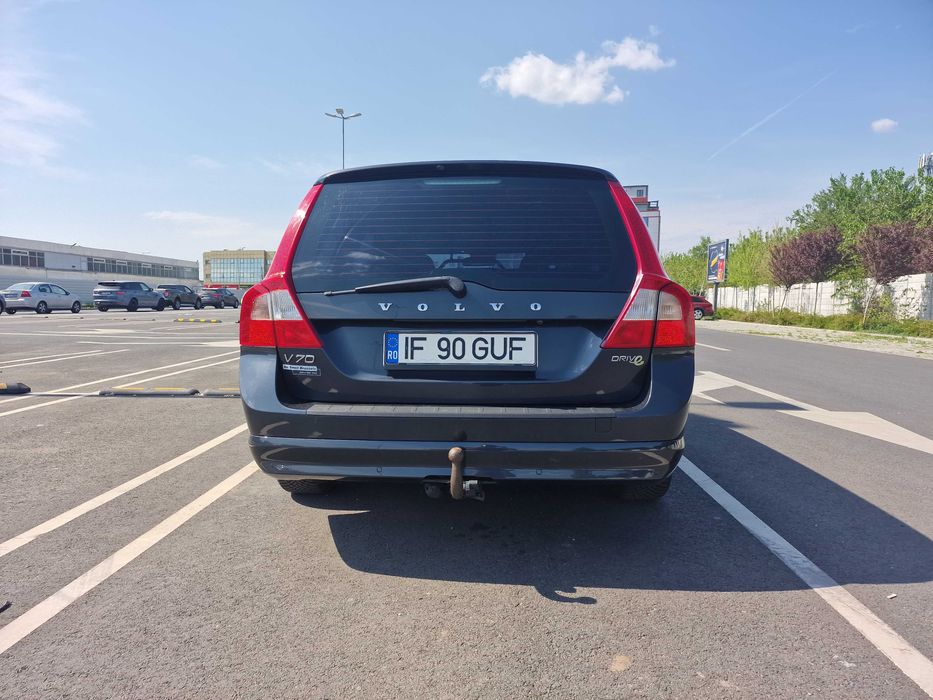 VOLVO V70 2013 1.6 avariat laterala dreapta spate