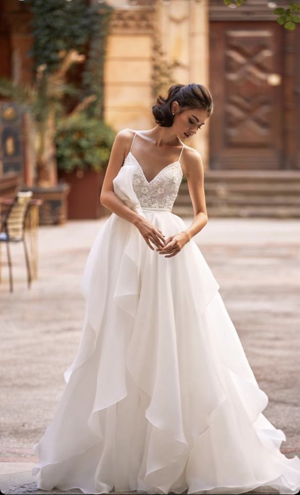 Продам Итальянское свадебное платье новое