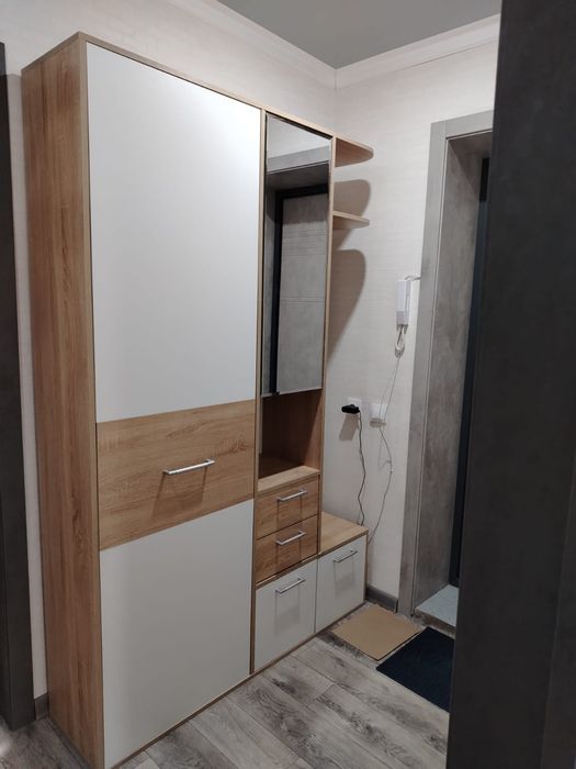 Продам прихожую. В хорошем состоянии