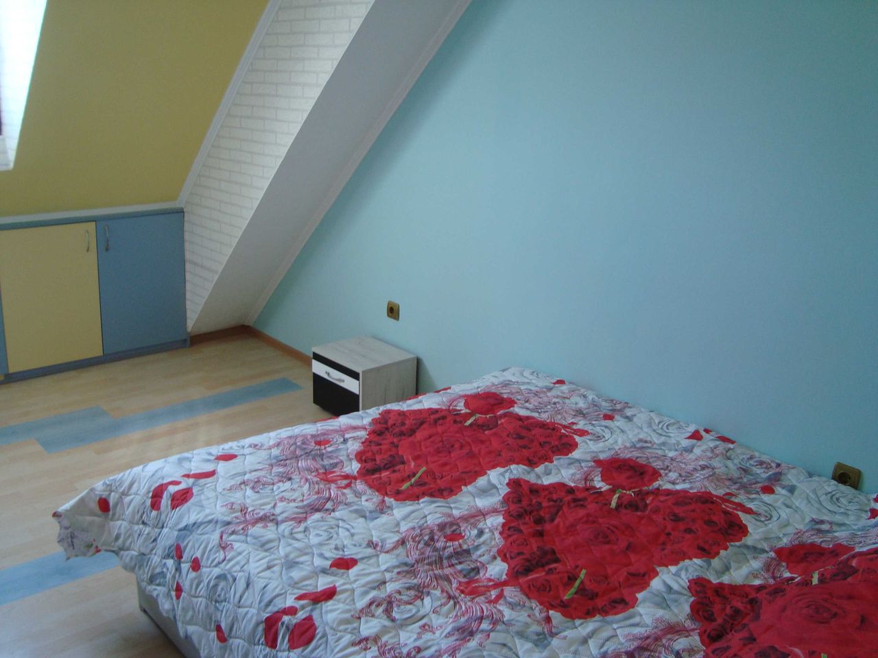 Дава се под наем Мезонет в Пловдив, Кършияка - 120 кв.м за 663 € - Снимка #12