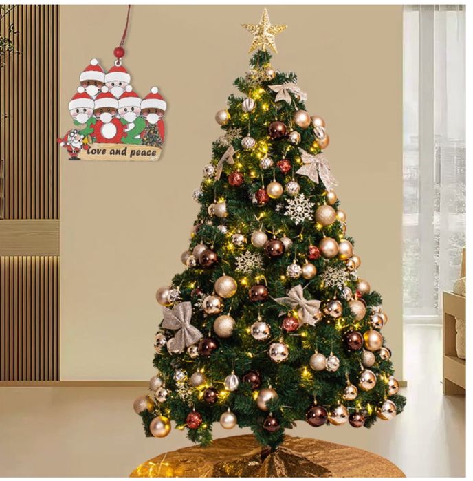 Елка с инрушками новая