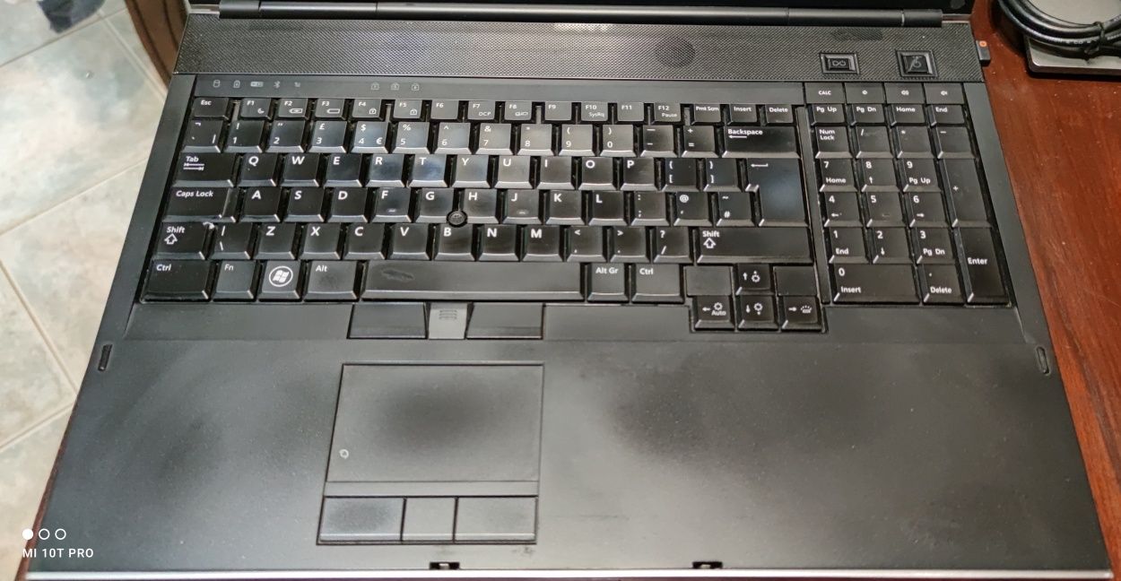 продавам лаптоп Dell m6500