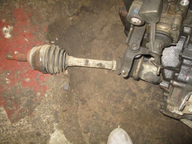 Planetara stanga dreapta Toyota Corolla Verso Avensis motor 2,2 diesel