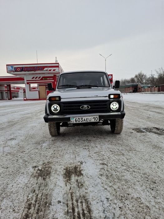 Продам ниву 21214