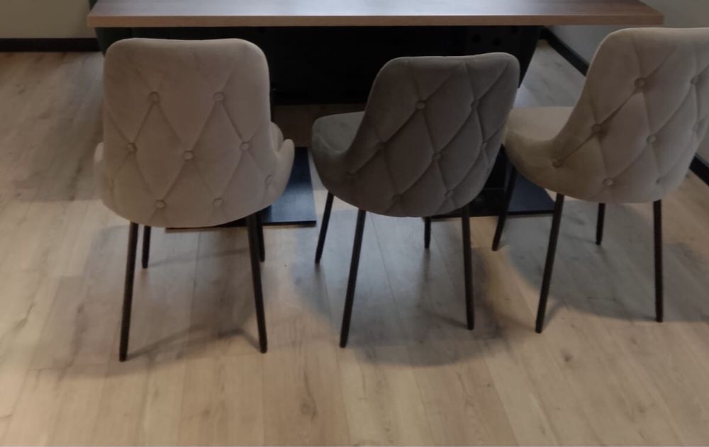 Стулья продаю почти новые