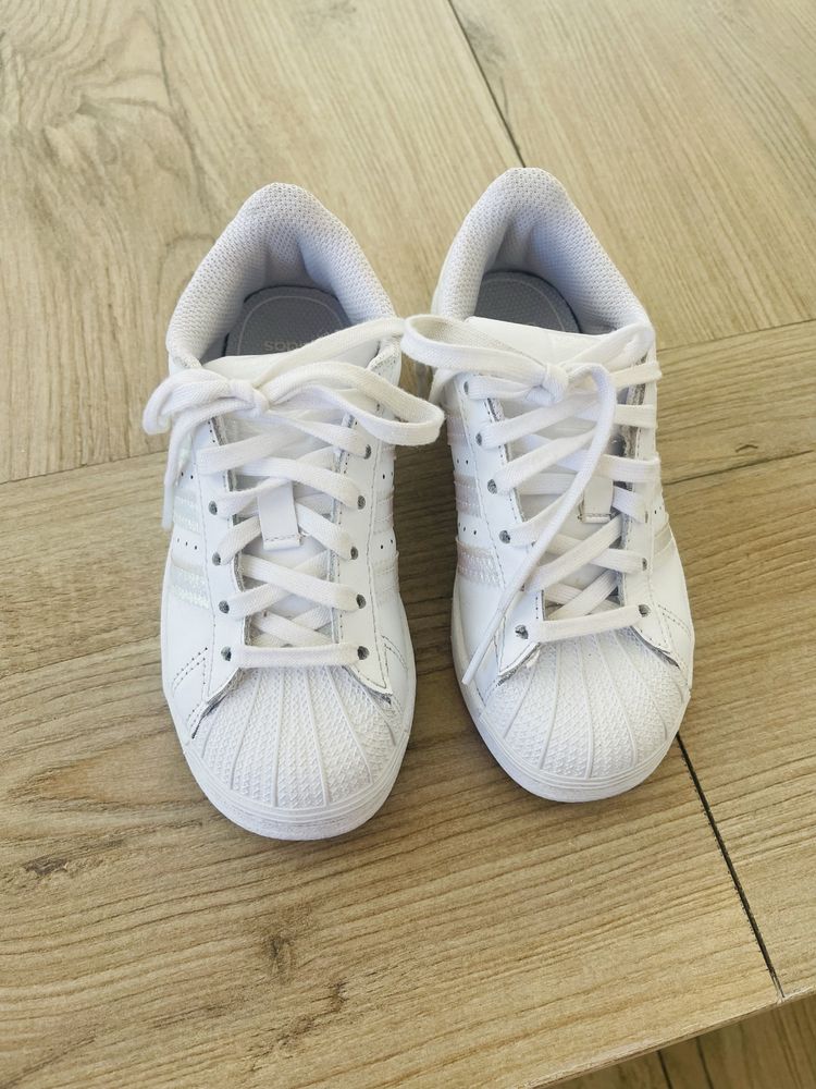 ADIDAS Originals