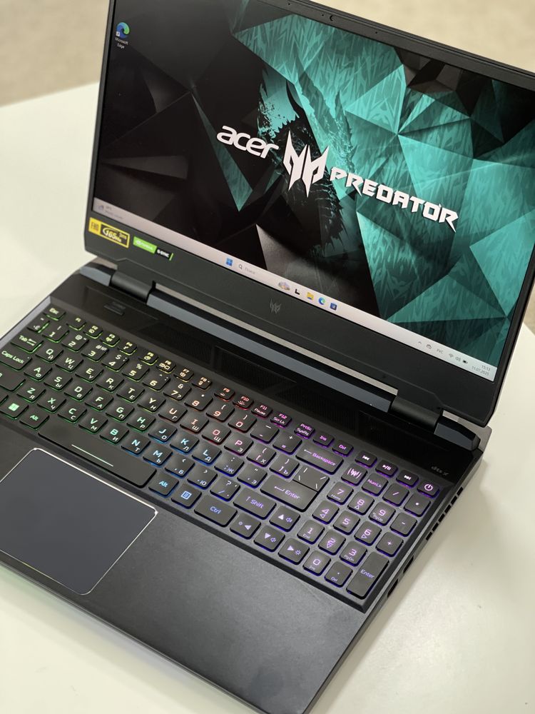 Продается Acer Predator Helios 300