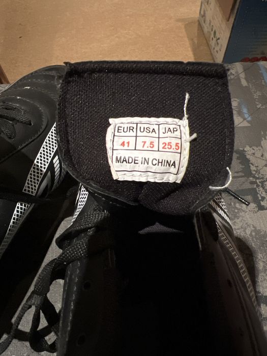 Футболни обувки