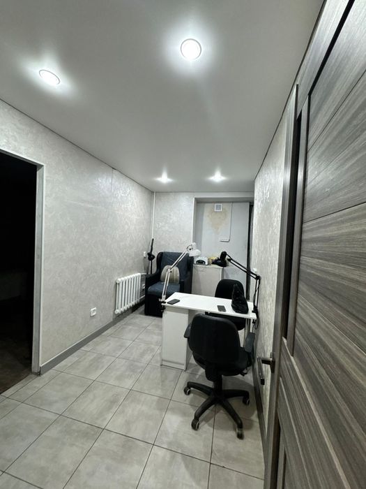 Сдаю в аренду 2 кабинета и место для парикмахера