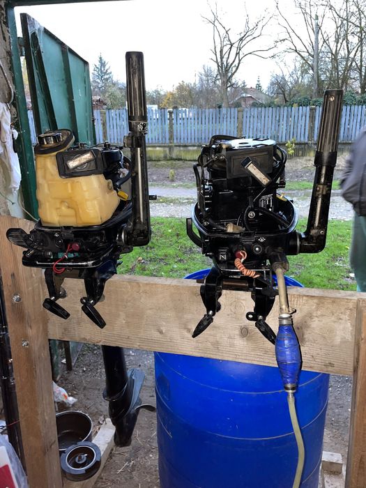 Vand 2 motoare barca