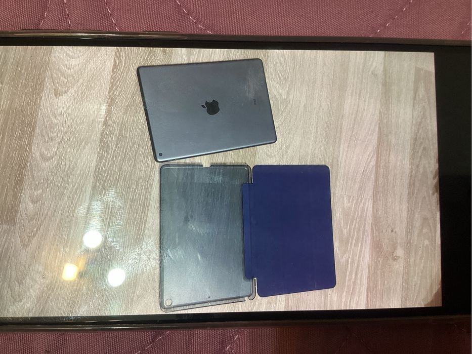 Vand Ipad generatia a9a 64 gb wifi in stare excelenta.