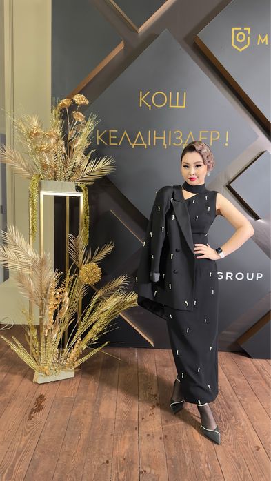 Вечерние платья продам за 65000тнг