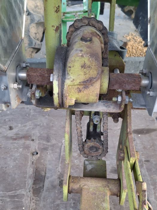 Prasitoare porumb 4 rânduri