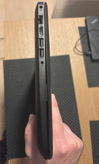 Laptop HP 15-DA0X, i5 8250, placa video dedicata MX130 4gb