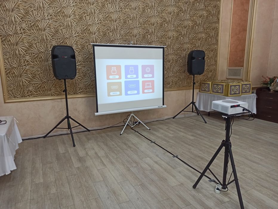 А.Р.Е.Н.Д.А проэктор с экраном с доставкой и установкой А.Р.Е.Н.Д.А пр