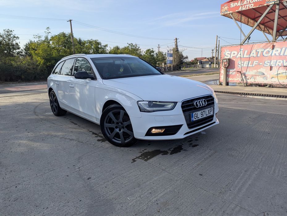 Vand AUDI A4 2014