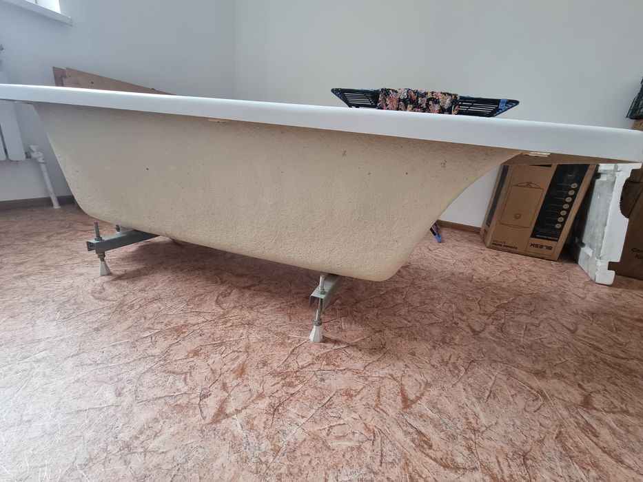 Почти новый ванна сатылады