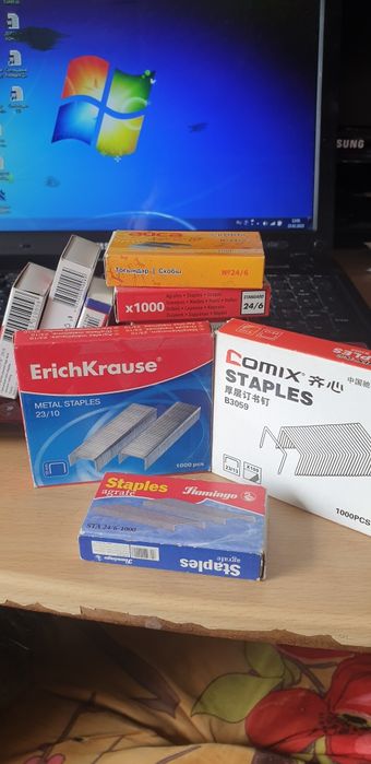 Продам металлические скобы для степлера.