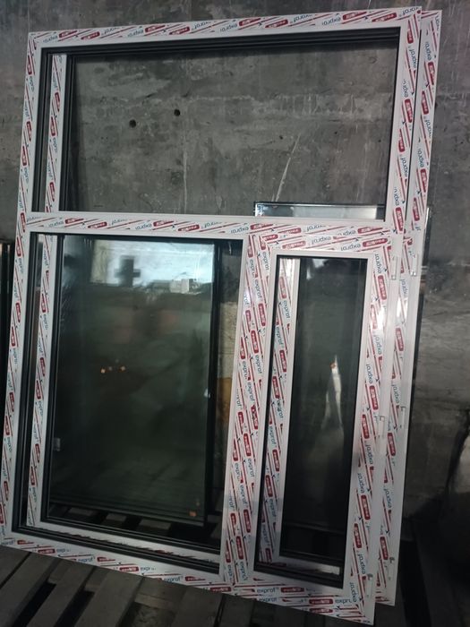 Окна новые 146*204 трёхслойный стеклопакет