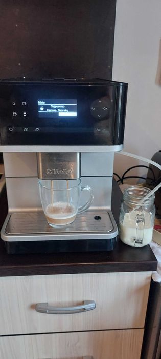 кафеавтомат Miele CM 6100