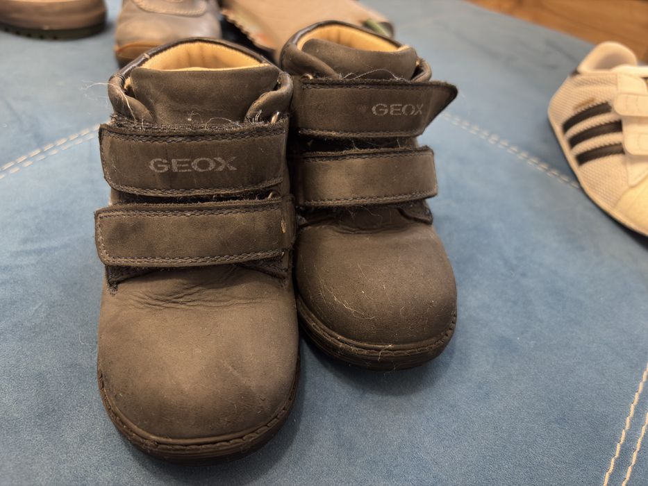 Ghetute Geox marimea 21