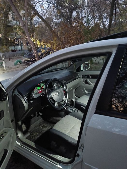 Сотилади Гентра автомат