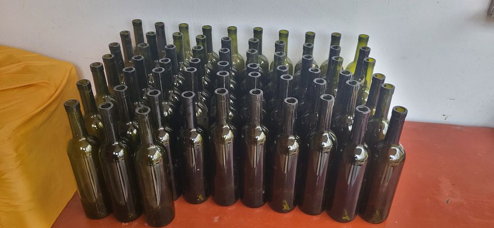 Бутылки винные 0.7л