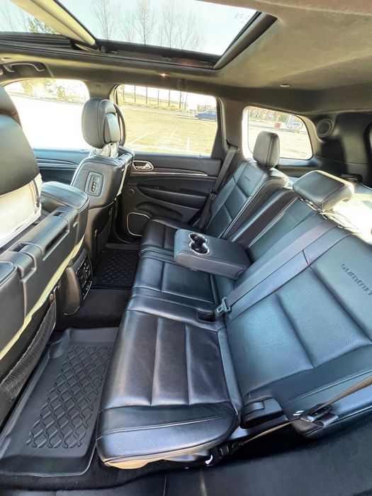Jeep Grand Cherokee WK2 SUMMIT