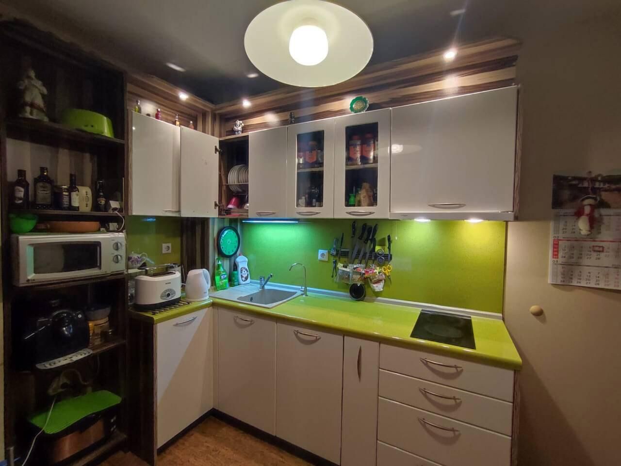 Продава се Тристаен апартамент в Поморие - 67 кв.м за 1568 €/кв.м - Снимка #1
