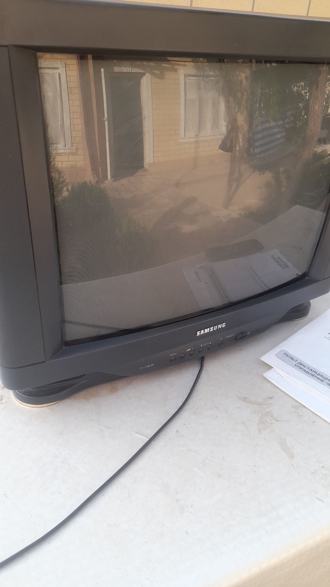 Televizor 2 ta 2 ta tuneri bilan