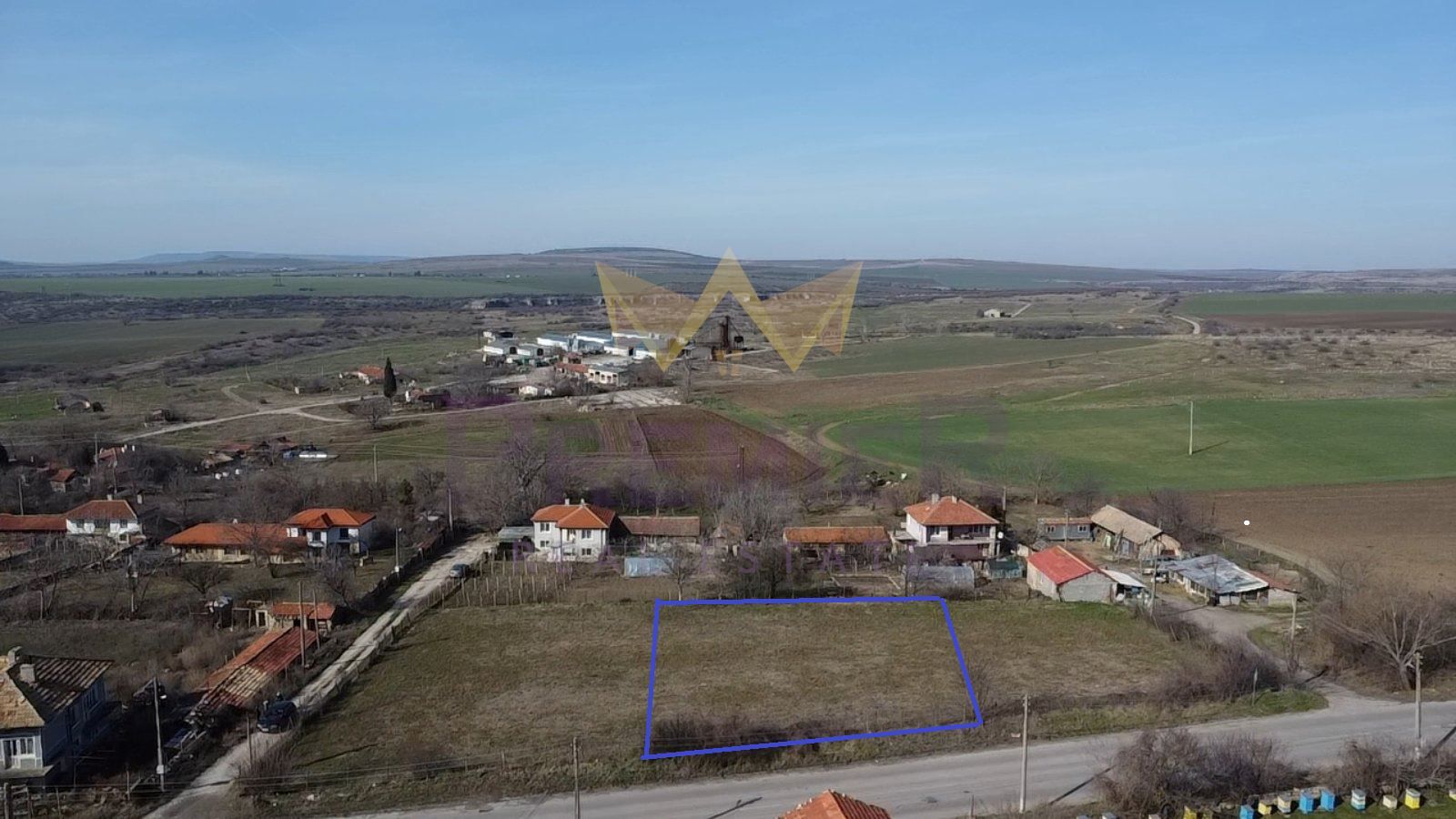 Парцел в Варна, област-с.Петровдол площ 1330 цена 27000