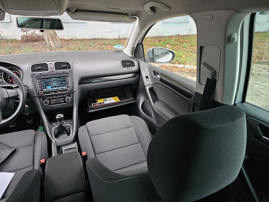 VW Golf 6 1.4TSI Navigatie SenzoriParcare Clima CamerăM Bluethoot
