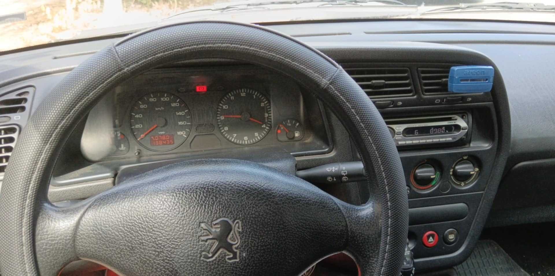 Продавам Пежо 306 1,4 бензин с климатик