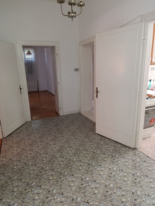 Casă de închiriat Str.Dinu Lipatti