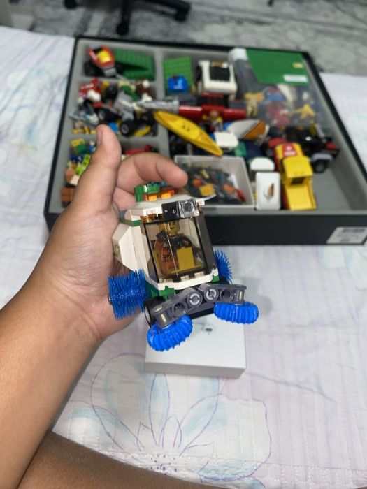 Лего оочень много, в идеальном состоянии