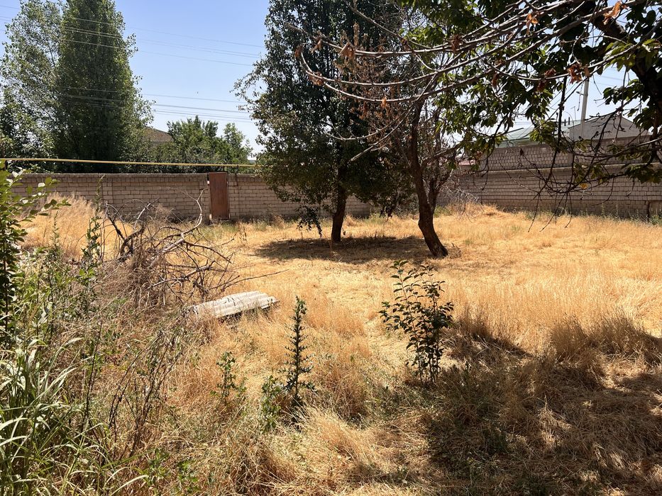 Yer sotiladi 4.5 sotix. Zangi ota .ora tepa mahalla