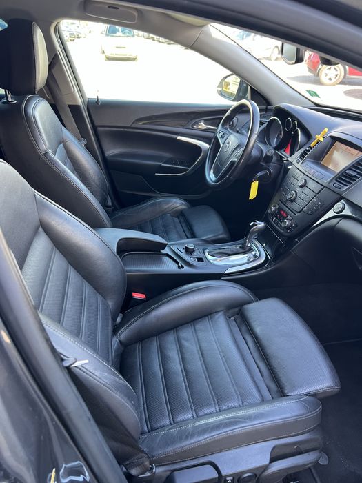 Opel Insignia 2.0 Diesel 160 CP Automata