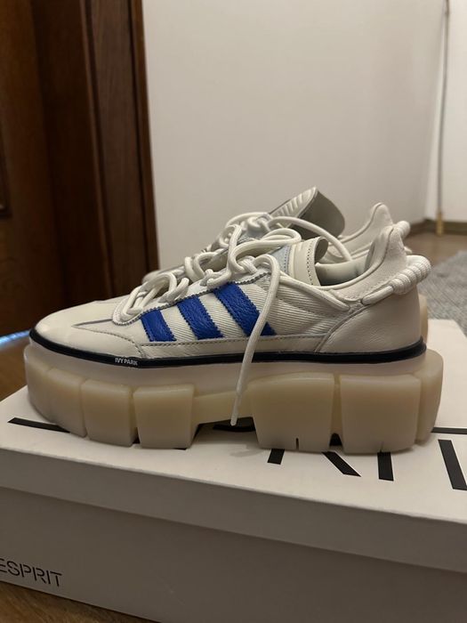 Adidasi originali Ivy Park noi