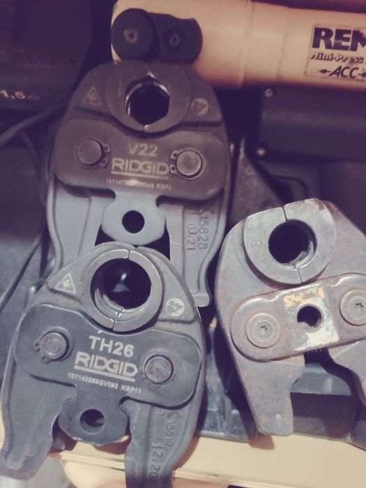 Trusa pistol sertizat,Trusa bacuri sertizat,Plita oglinda PPR Geberit