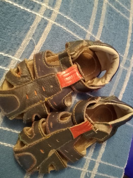 Сандалии на мальчика