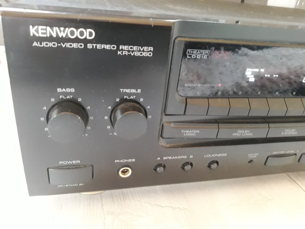 Kenwood KR-V6060 stereo AV receiver